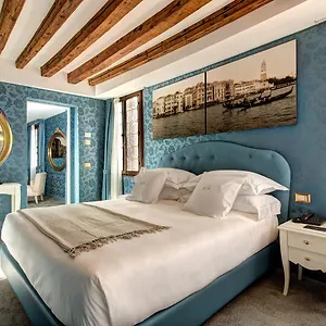 Gkk Exclusive Private 3*, Venezia Italia