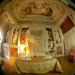 Casa Museo Palazzo Valenti Gonzaga 3*, Mantova Italia